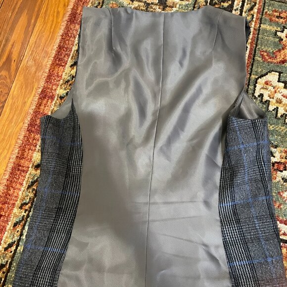 Banana Republic Grey Vest - Picture 3 of 4